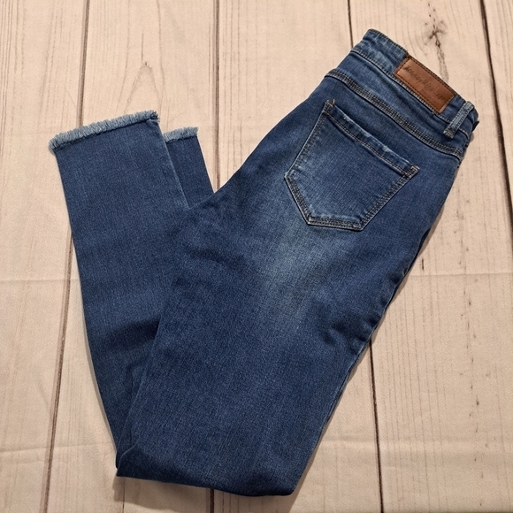 3 FOR 12 SALE Monkey Ride Distressed Jean Size 7 - Picture 10 of 11